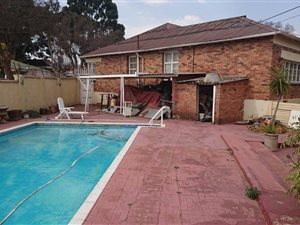 700 m² Commercial space in Turffontein