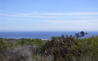 729 m² Land available in Grotto Bay