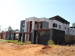 1 Bed House in Krugersrus