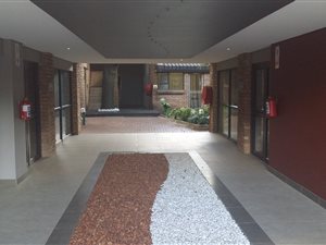 54 m² Office Space in Zwartkop