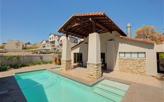 1 Bedroom Apartment in Sunninghill