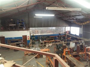 825 m² Industrial space in Amalgam