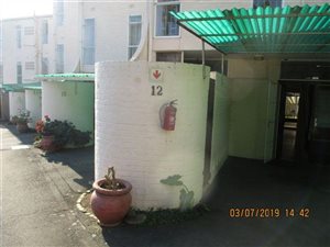 4 Bed Duplex in Pelham