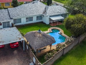 3 Bed House in Silverfields Park