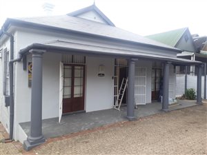 200 m² Commercial space in Essenwood
