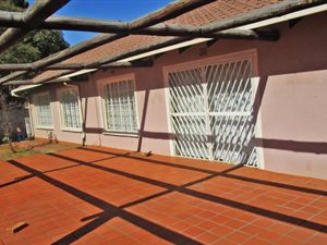 3 Bed House in Dersley