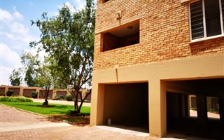 2 Bedroom Apartment in Wilro Park