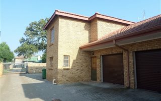 2 Bedroom Townhouse in Potchefstroom Central
