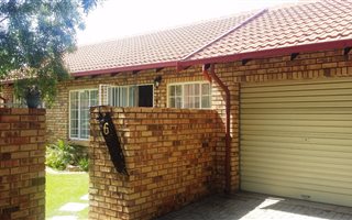 2 Bedroom Simplex in The Reeds