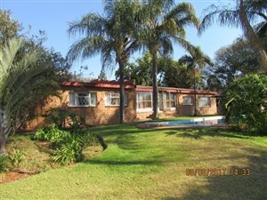 4.9 ha Farm in Strydfontein and surrounds