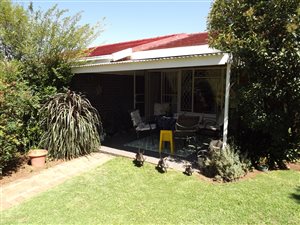 2 Bedroom Apartment in Flamwood