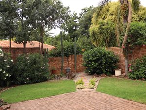 2 Bed Apartment in Clubview