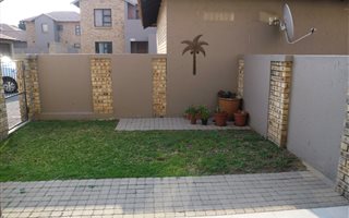 2 Bedroom Townhouse in Newmarket Park