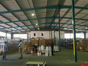 1768 m² Industrial space in Briardene