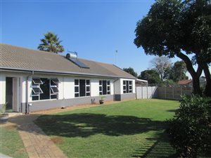3 Bed House in Bonaero Park