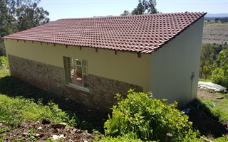 1 Bedroom Garden Cottage in Colleen Glen