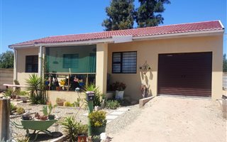 2 Bedroom House in Hopefield