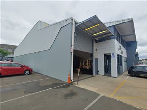 700 m² Industrial space in Mt Edgecombe