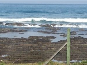 1500 m² Land available in Kini Bay