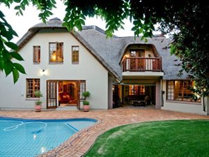 4 Bed House in Hurlingham Manor