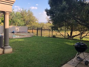 4 Bed House in Cedar Lakes