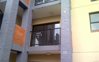 2 Bedroom Apartment in Azaleapark