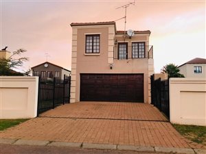 4 Bed House in Summerset Estate