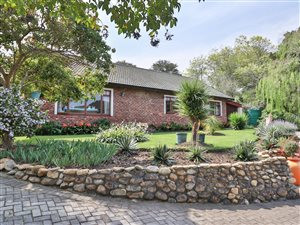3 Bed House in Hunters Home