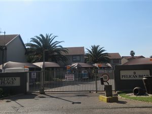 3 Bed Townhouse in Verwoerdpark