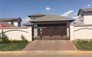 3 Bedroom House in Blue Hills