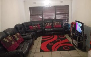 1 Bedroom Flat in Verwoerdpark