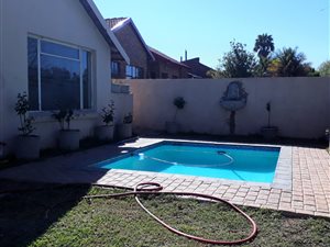 3 Bed House in Suiderberg