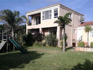4 Bedroom House in Lovemore Heights