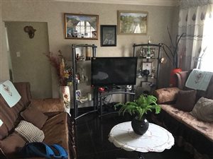 5 Bed House in Esikhawini