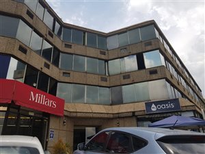1042 m² Commercial space in Northcliff