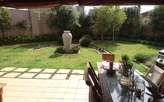 3 Bedroom Townhouse in Eagle Canyon Golf Estate