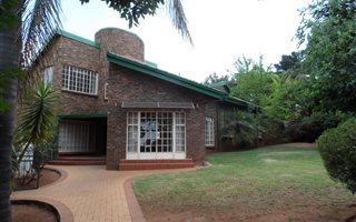 4 Bedroom House in Zwartkop