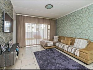 3 Bed Apartment in Bryanston East