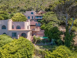 4 Bed House in St James