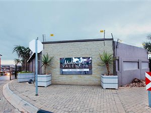 2 Bedroom Townhouse in Lyttelton