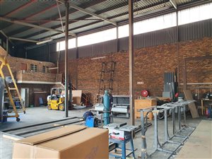 370 m² Industrial space in Alberton