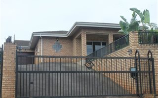 3 Bedroom House in Raisethorpe
