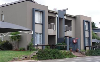 2 Bedroom Townhouse in Brentwood