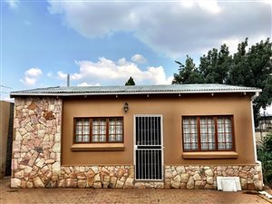 1 Bed Apartment in Westdene