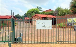 4 Bedroom Townhouse in Corlett Gardens