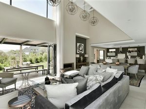 4 Bed Cluster in Steyn City