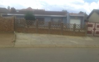 3 Bedroom House in Pimville