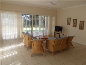 3 Bedroom Apartment in Blythedale Beach