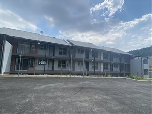 2.5 Bed Apartment in Chasedene
