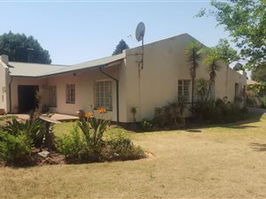 4 Bed House in Wychwood